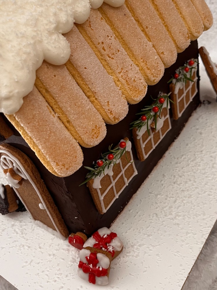 New Year House Cake / 18-27 Kişilik