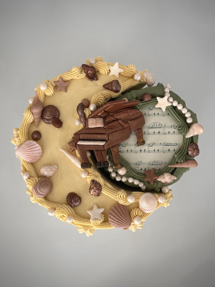 Music & Moon - Themed Birthday Cake