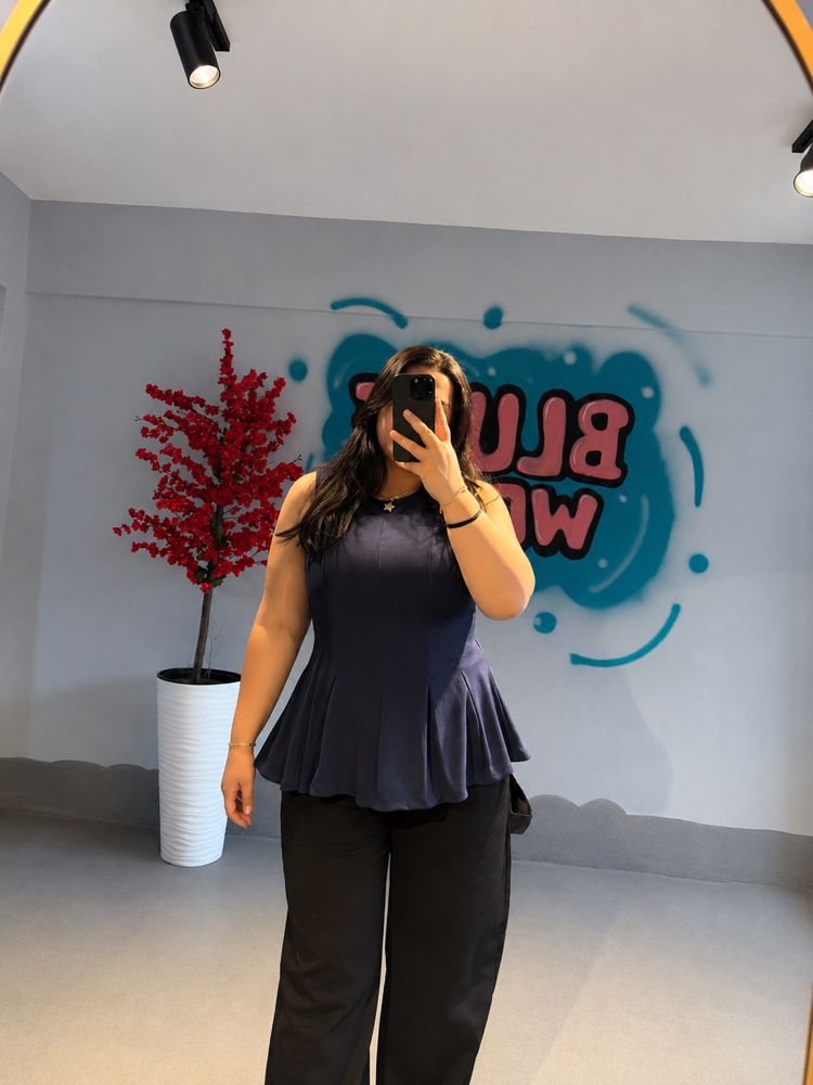 Lacivert Fırfırlı Bluz