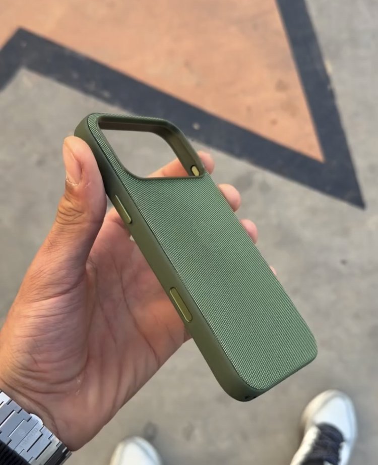 ORJİNAL iPhone 17 Pro ve Max Kılıfı