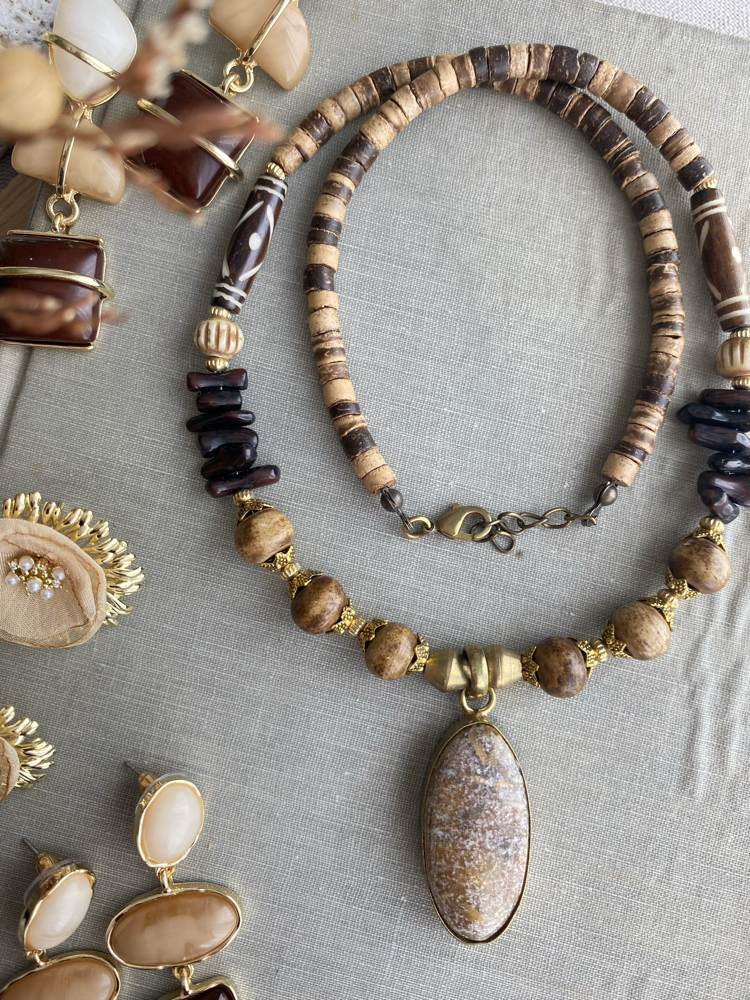 Terra Kolye (Odun Jasper)