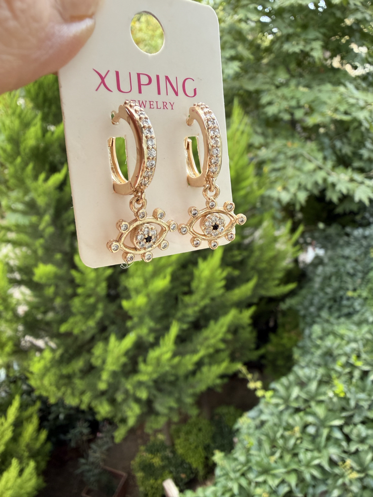 Xuping Çelik Taşlı Göz Küpe