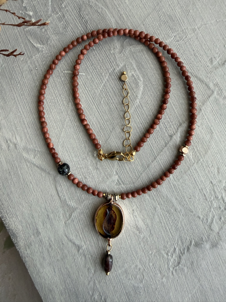 Gecenin Işıltısı Yıldız Taşı Minimal Kolye