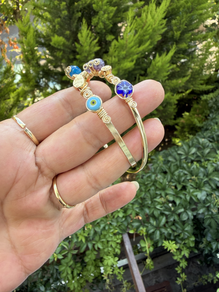Mavi & Mor Akik Taşlı Figürlü Gold Cuff Kelepçeler