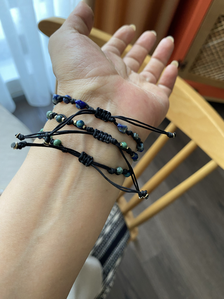 Sodalit ve Azurit Taşlı Minimal Makrome Bileklikler