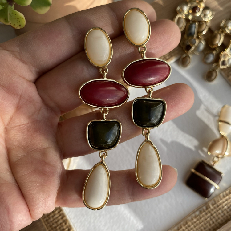 Üç Renk Damla Küpe (Krem/Bordo/Yeşil)