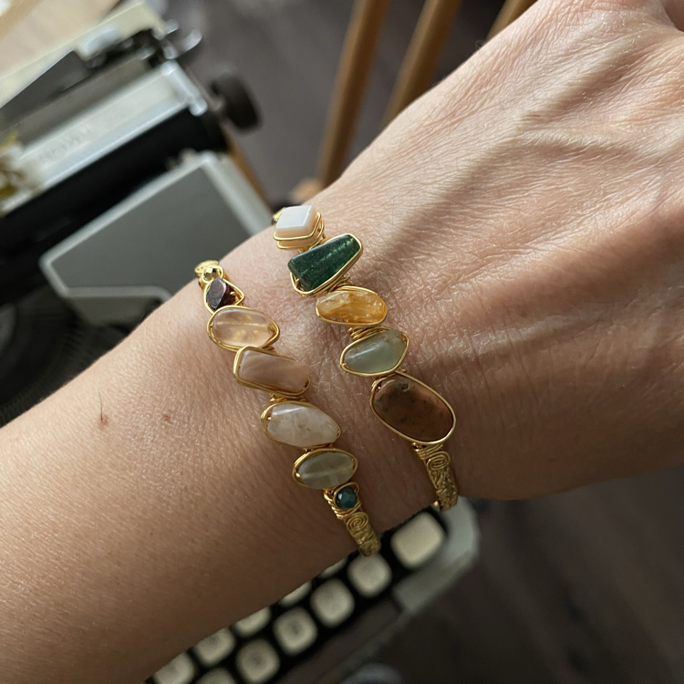 Karışık Doğaltaşlı Tel Sarma Cuff Bileklik 