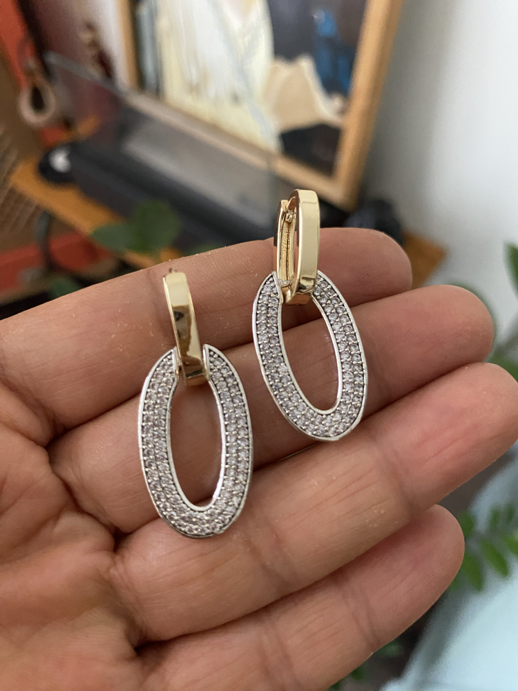 Taşlı İki Renk Vip Oval Küpe