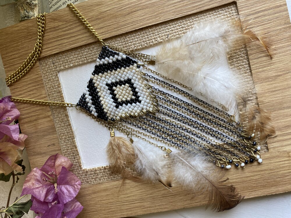 Tüy Detaylı Uzun BoHo Kolye 