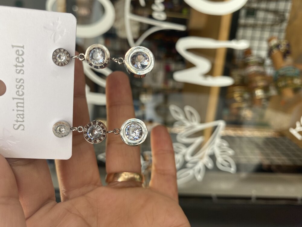 Taşlı Cartier Çelik Küpe
