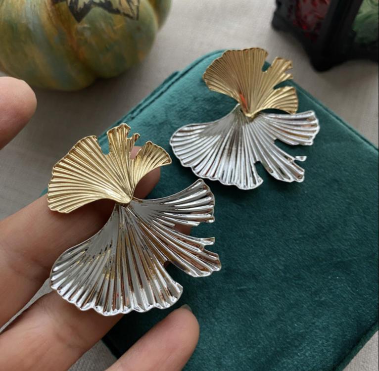 Çift Renkli Gingko (Mabet Ağacı) Yaprağı Tasarım Küpe