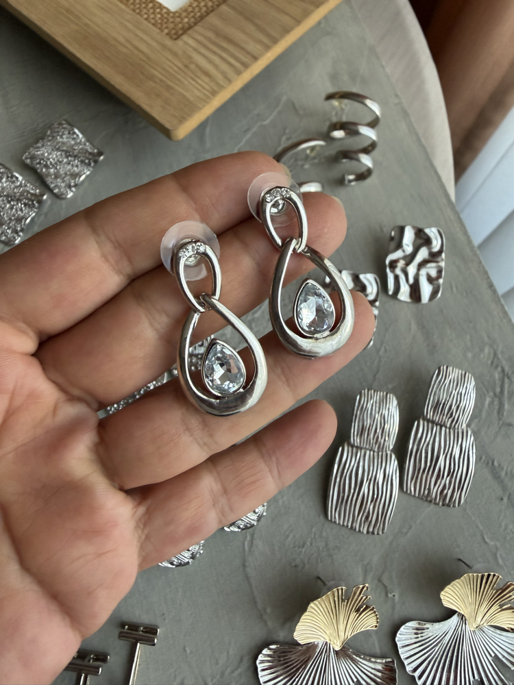 Damla Kesim Zirkon Taşlı İkili Damla Form Küpe