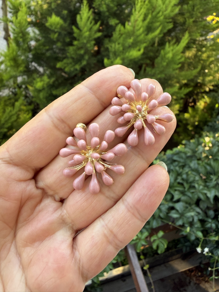 Krizantem Çiçeği Romantik Pembe Küpe