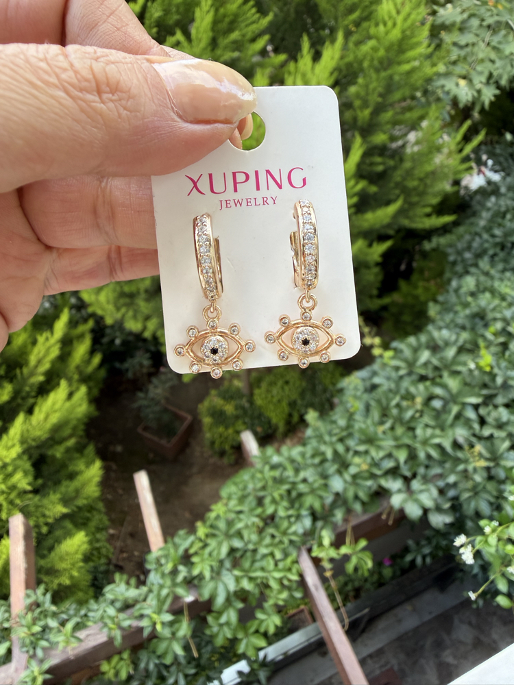 Xuping Çelik Taşlı Göz Küpe