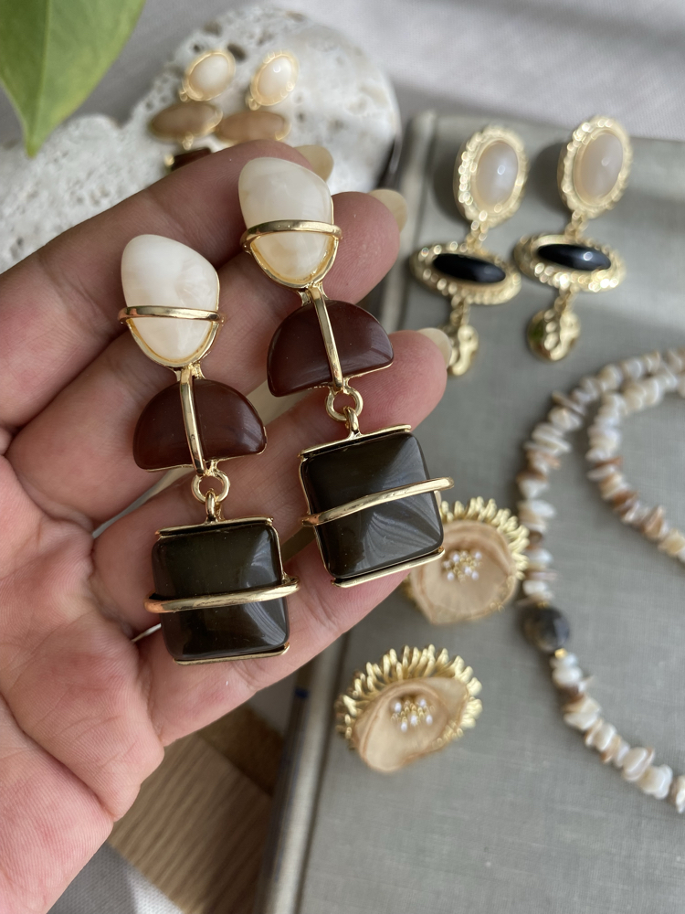 Üç Renk Küpe (Krem/Kahve/Yeşil)