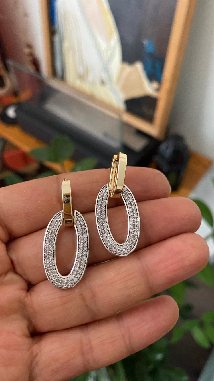 Taşlı İki Renk Vip Oval Küpe
