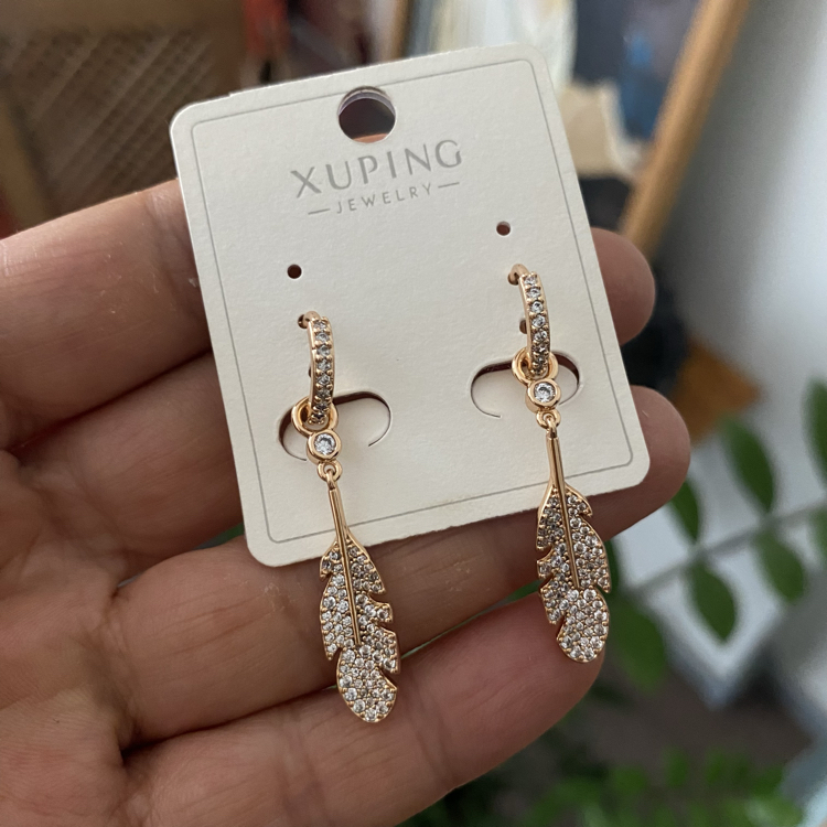 Taşlı Xuping Çelik Yaprak Küpe