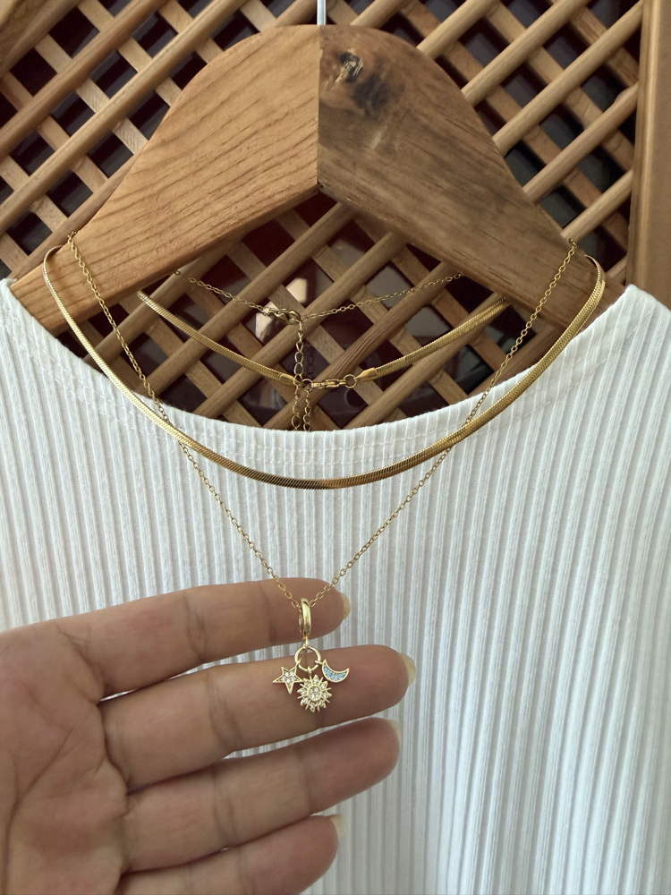 Çelik Minimal Charm Kolye