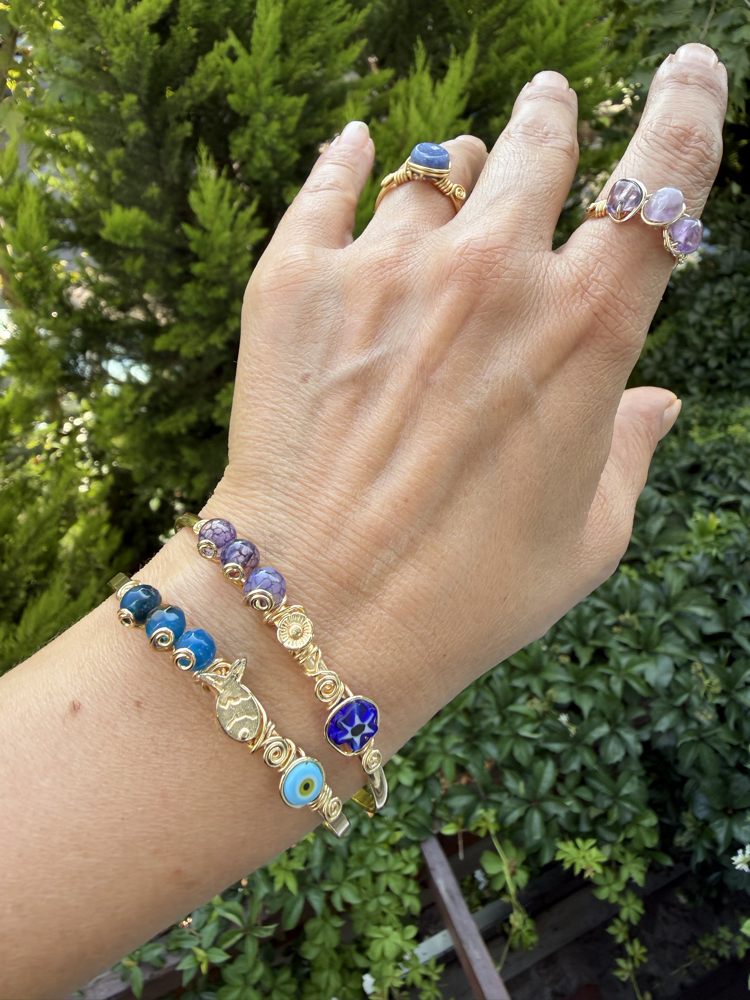 Mavi & Mor Akik Taşlı Figürlü Gold Cuff Kelepçeler
