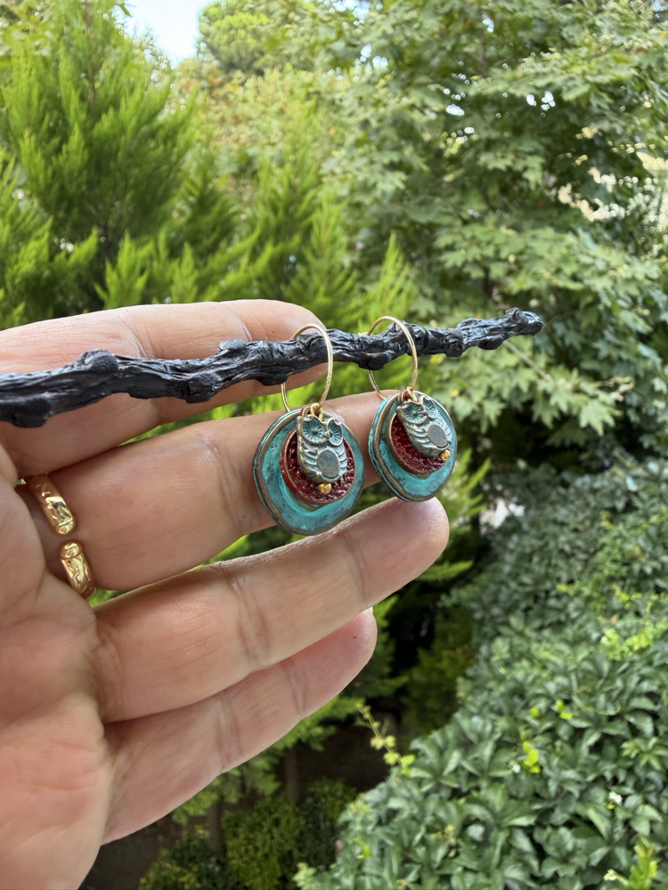 Yeşil Patineli Bordo Detaylı Baykuş Küpe