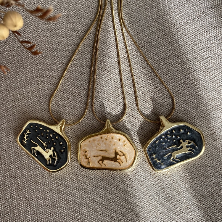 Geyik Dansı Çelik Kolye