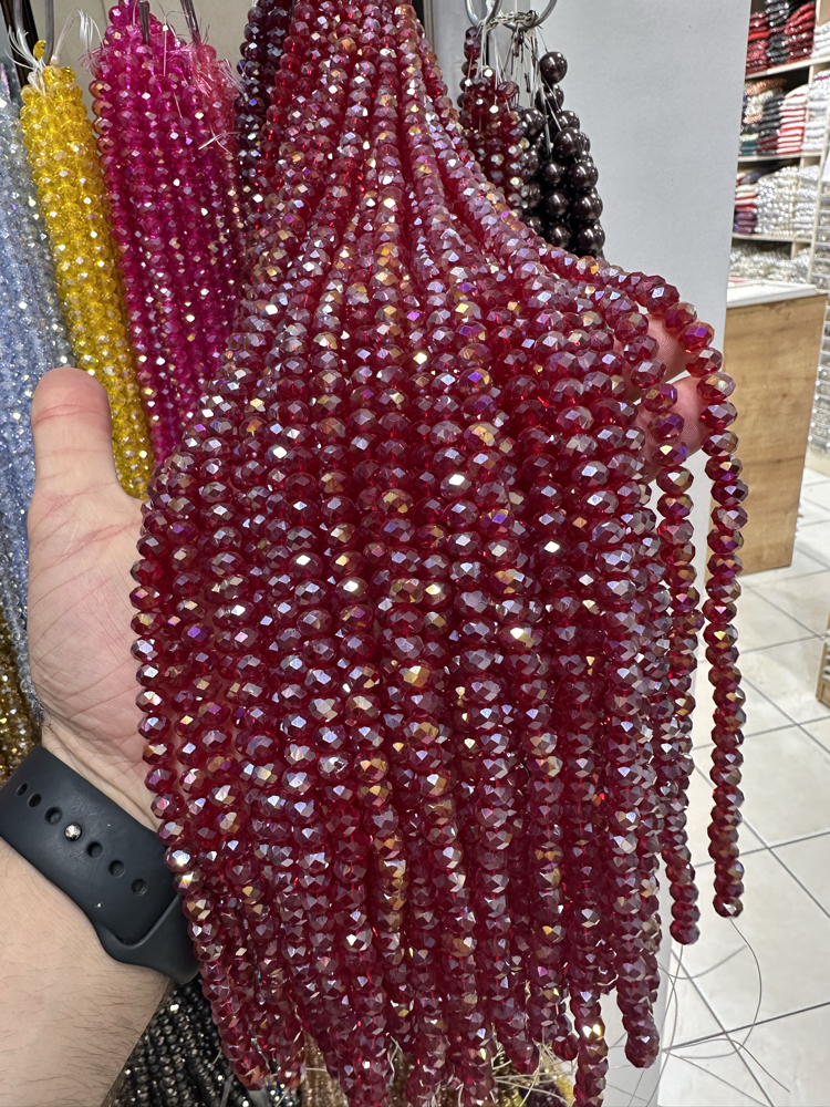 8 MM KRİSTAL ŞEFFAF ORTA BORDO JANJANLI (AB) BONCUK ✨