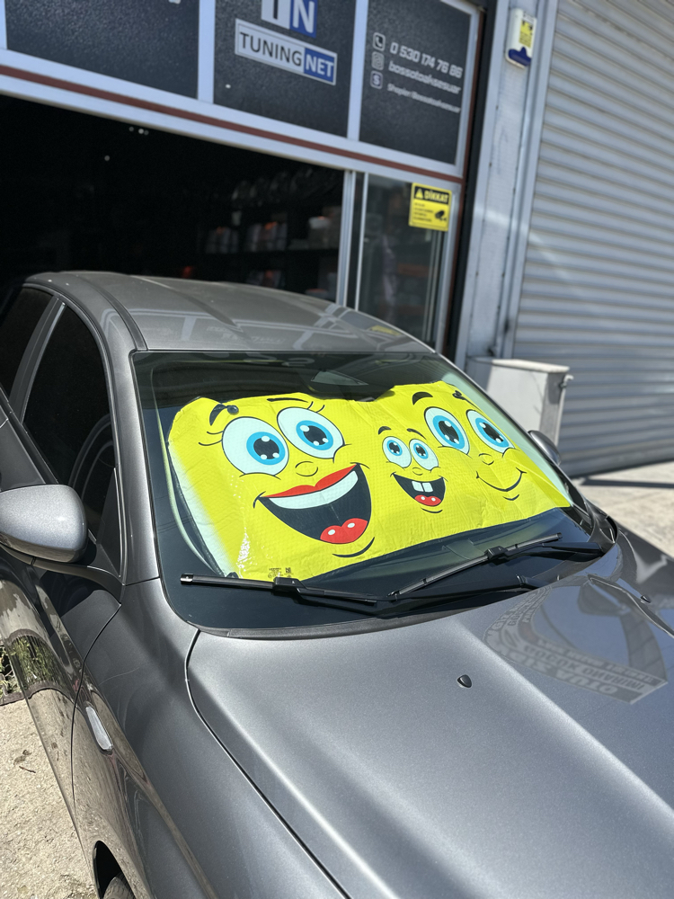 Baskılı güneşlik sarı smile emoji