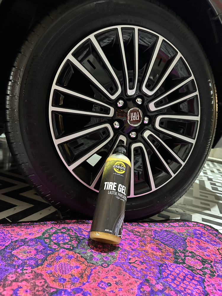 Boss jel lastik parlatıcı