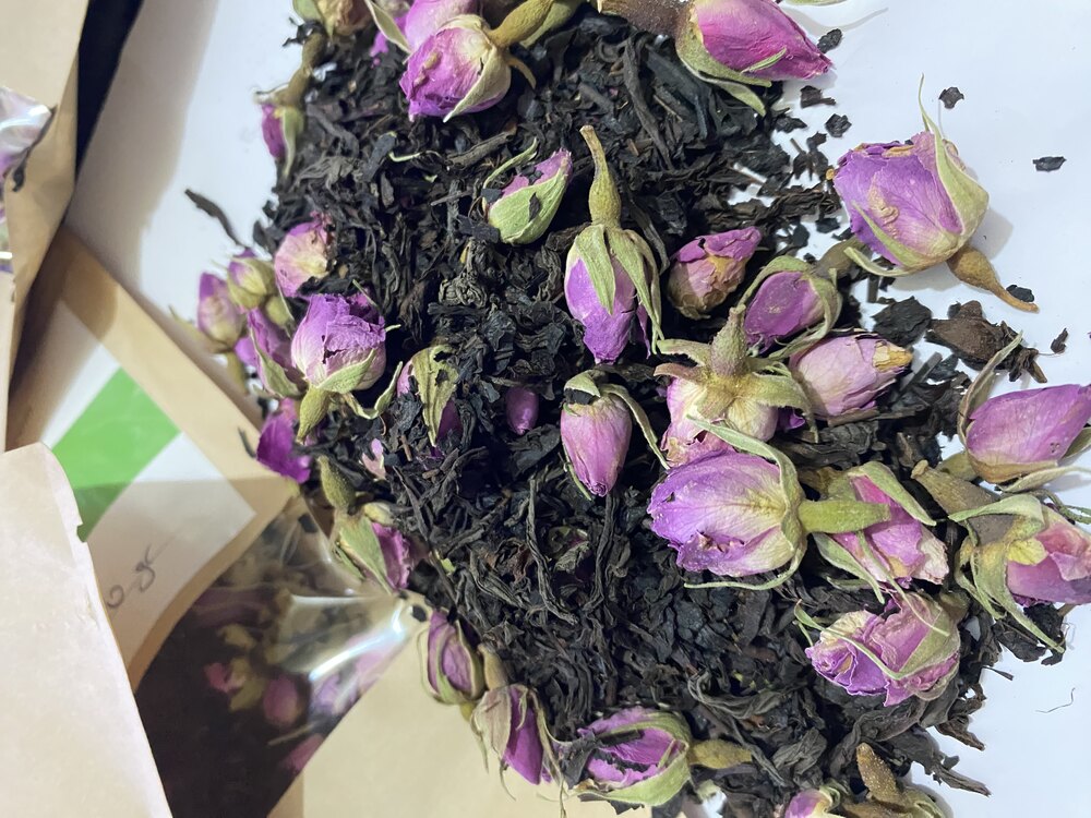 Taze Tomurcuk Güllü Siyah Çay 70 g