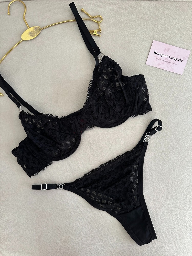 Siyah Dantel Detaylı Bra Set