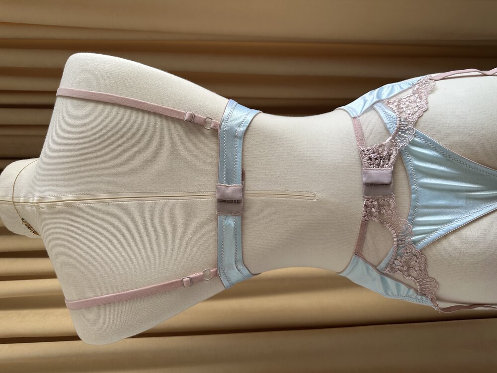 Rosy Jartiyer Set