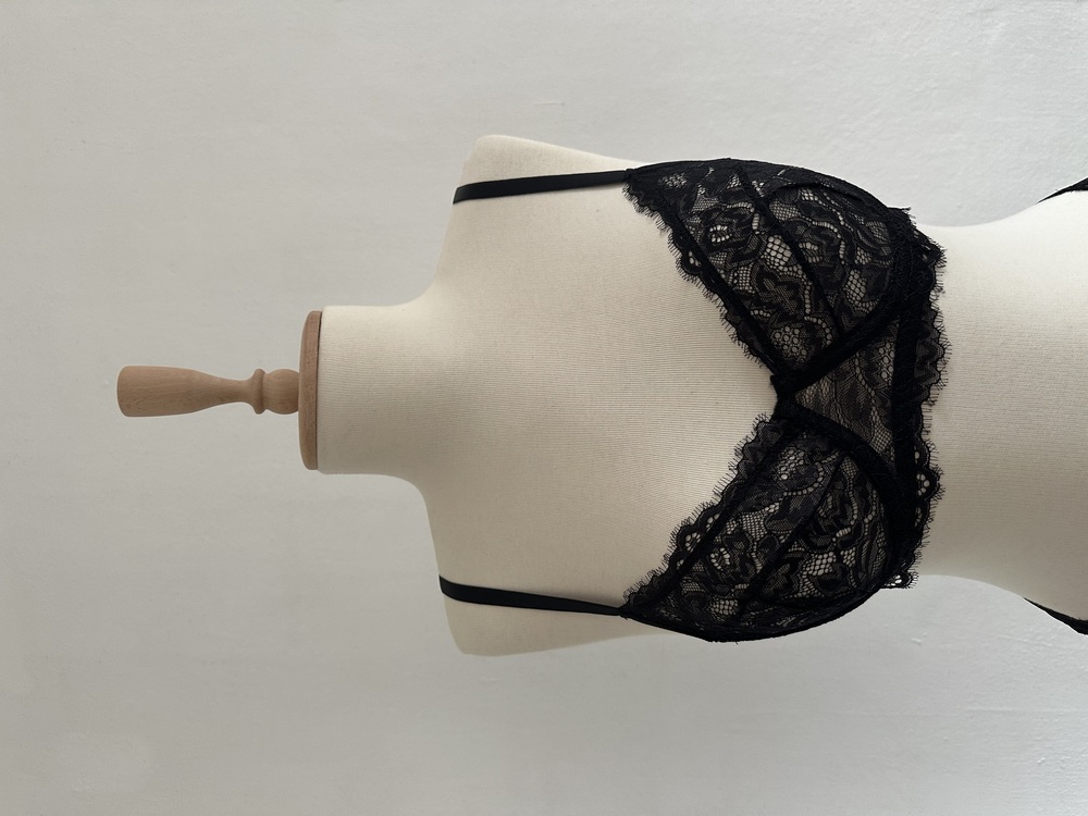 Siyah Dantel Detaylı Bralet Takımı