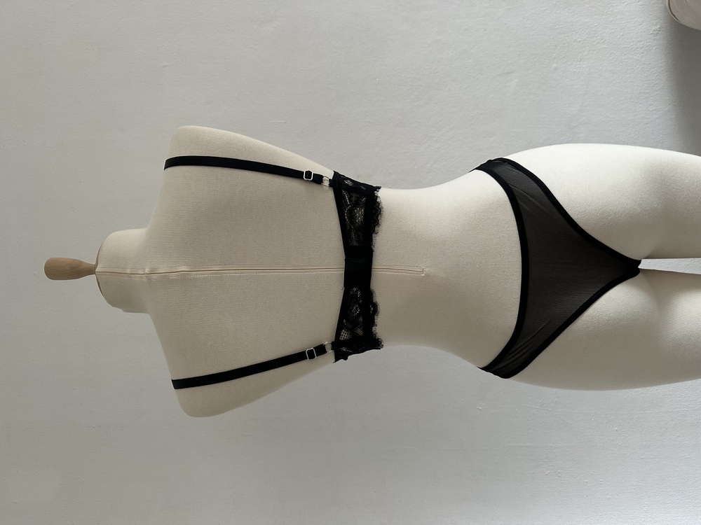 Siyah Dantel Detaylı Bralet Takımı