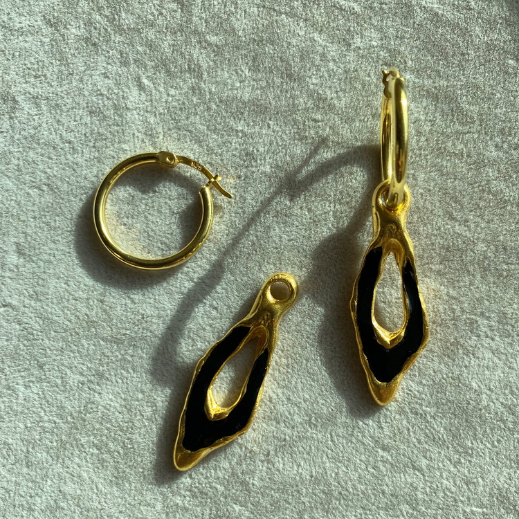 Brambuta Enki Drop Hoops Halka Küpe Gold-Siyah