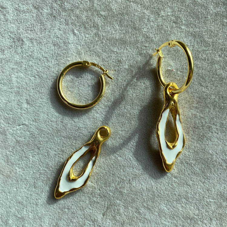 Brambuta Enki Drop Hoops Halka Küpe Gold-Beyaz