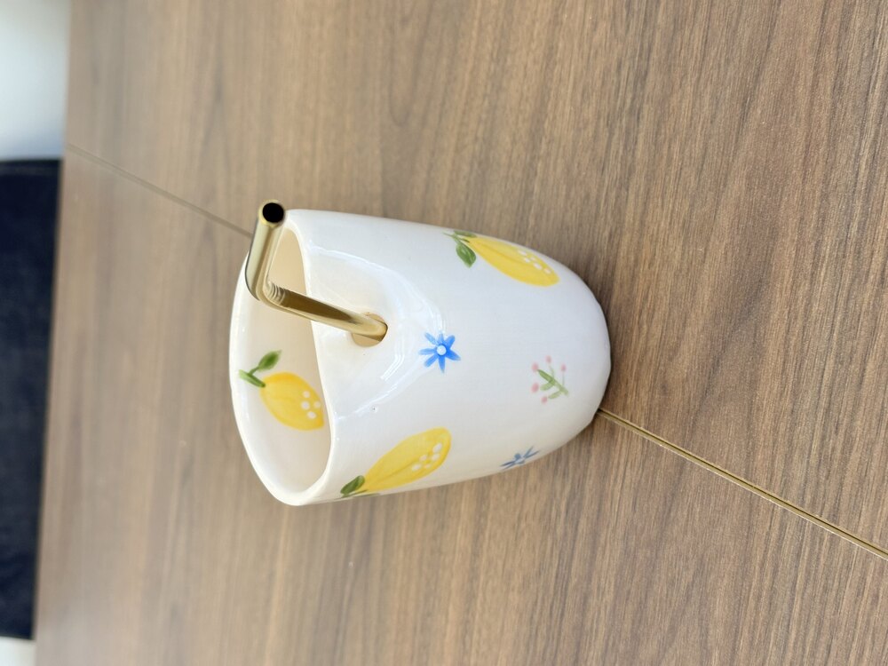 Pipetli Soğuk içecek bardağı limon
