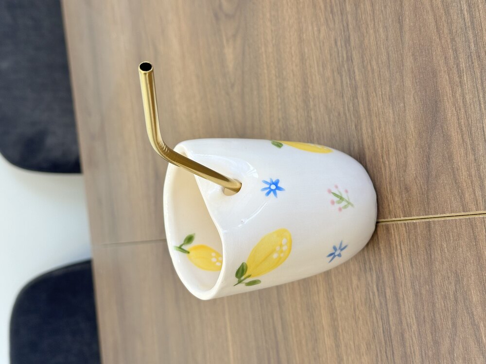 Pipetli Soğuk içecek bardağı limon