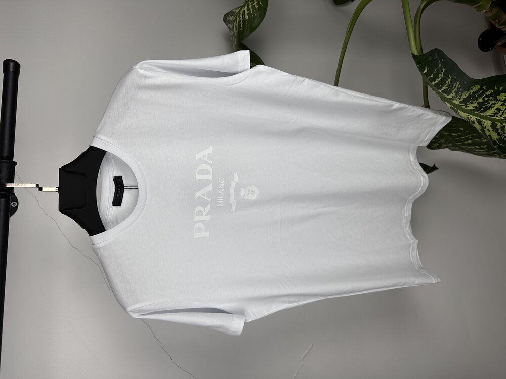 Prada logo unisex beyaz tişört