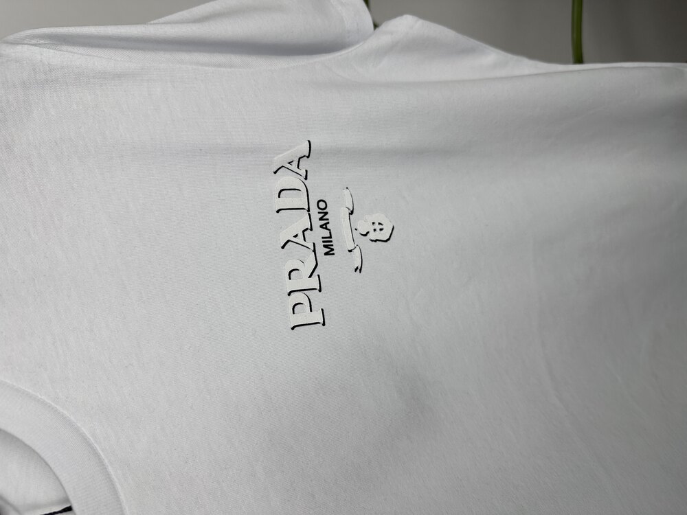 Prada logo unisex beyaz tişört