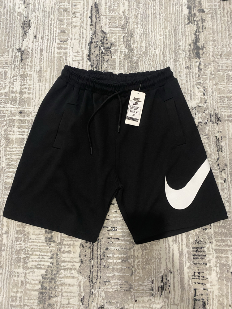 Siyah nike şort