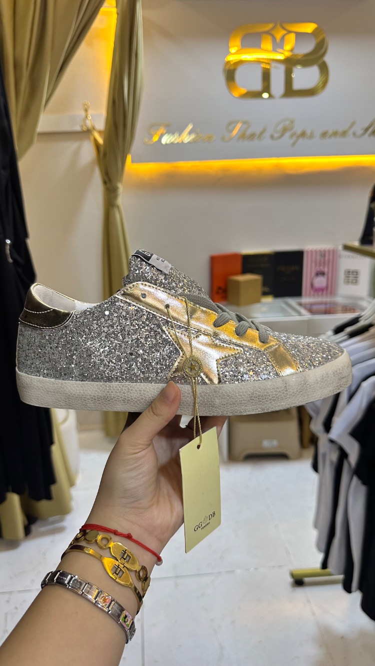 TAŞLI SNEAKER
