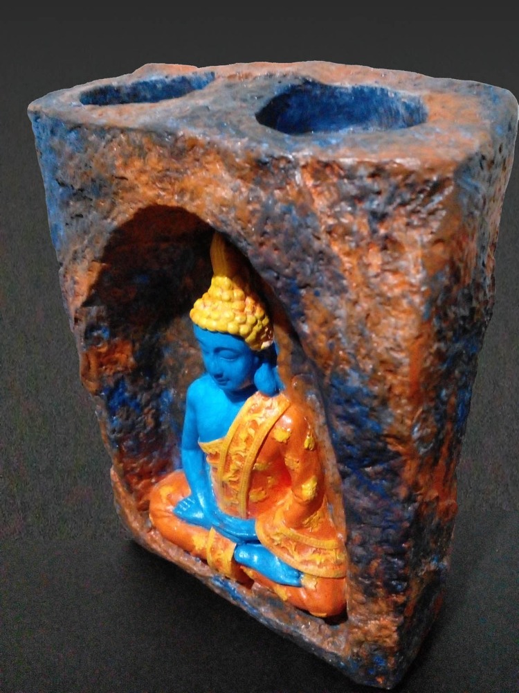 Mağara İçinde Meditasyon Yapan Buda Taş Tozu Mumluk