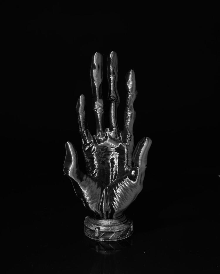Gotik El Kontrol Cihazı Standı – Eşsiz Tasarım ve İşlevsellik