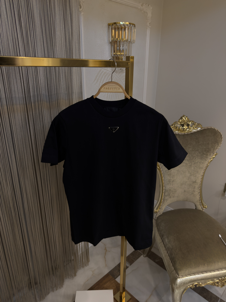 PRADA T-SHIRT