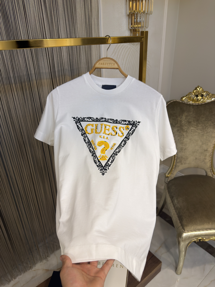 GUESS T-SHIRT