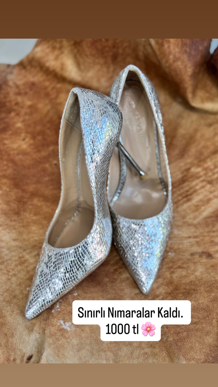 Gümüş Stiletto