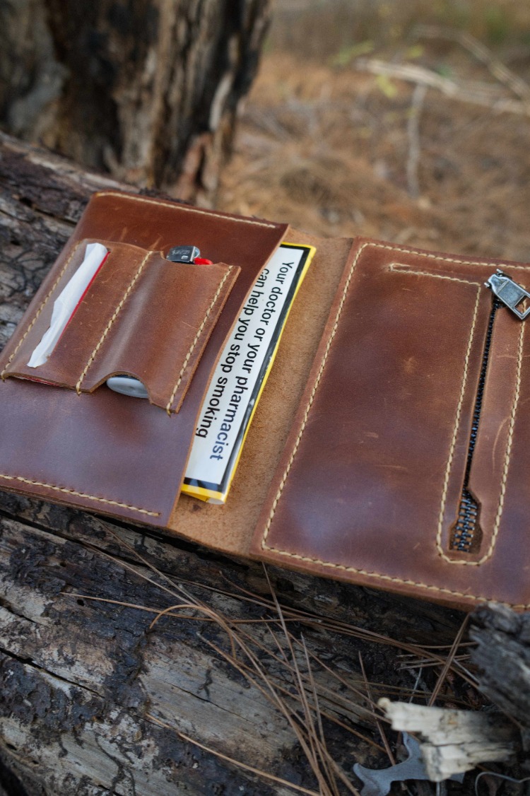 El Yapımı Deri Tütün ve EDC Düzenleyici – Kamp, Bushcraft ve EDC İçin Rulo Deri Çanta