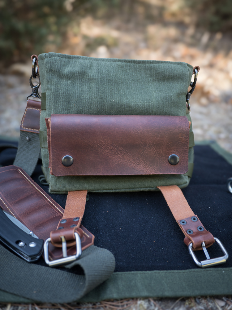 El Yapımı Mumlu Kanvas ve Yağlı Deri Bushcraft Çantası | Outdoor & EDC Omuz Çanta