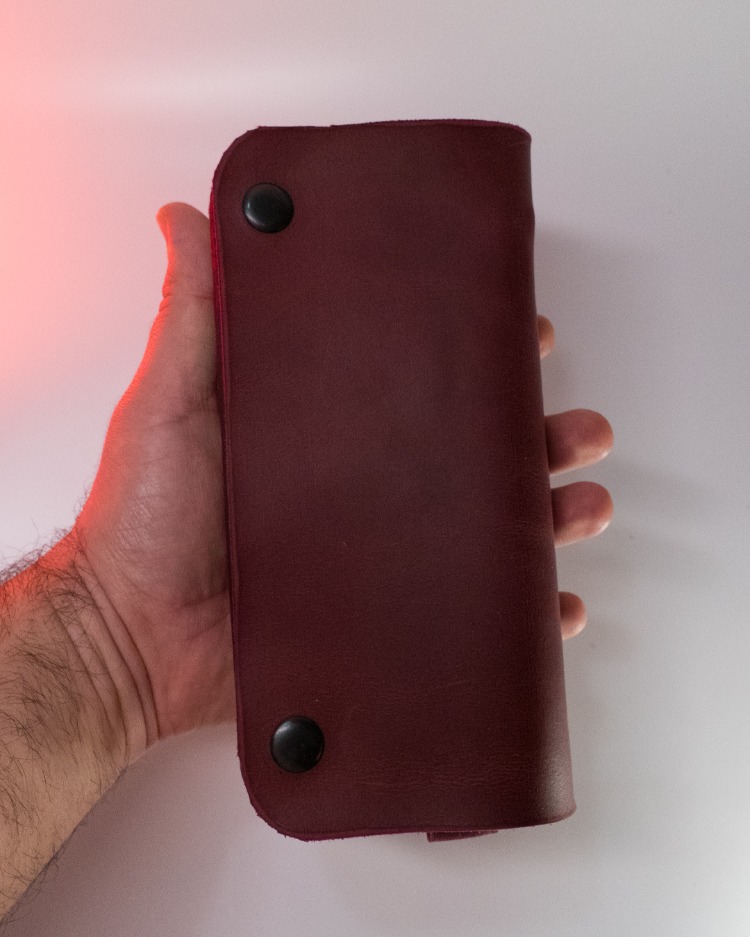 El Yapımı Deri Telefon Cüzdanı – Bitkisel Tabaklanmış Deri, Çıtçıt Kapamalı 