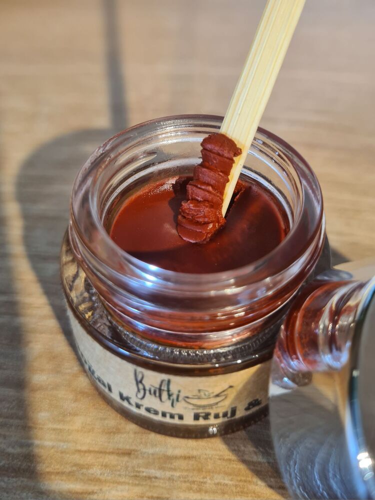 Butki Doğal Ruj & Allık